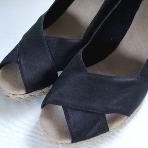 WHITE MOUNTAIN Matador Espadrille Wedge Heel Shoes Black & Tan Women's 11M NWOT